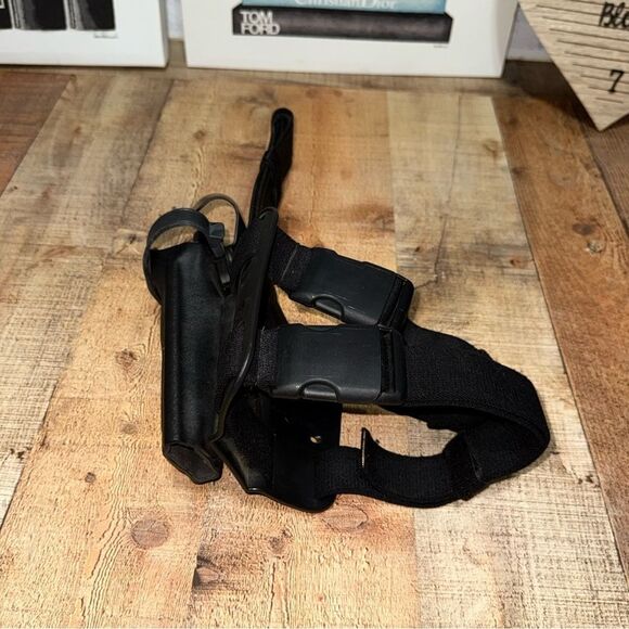 Safariland Drop Down Leg Holster 6400-173 Ber92-DA0 - Picture 1 of 10